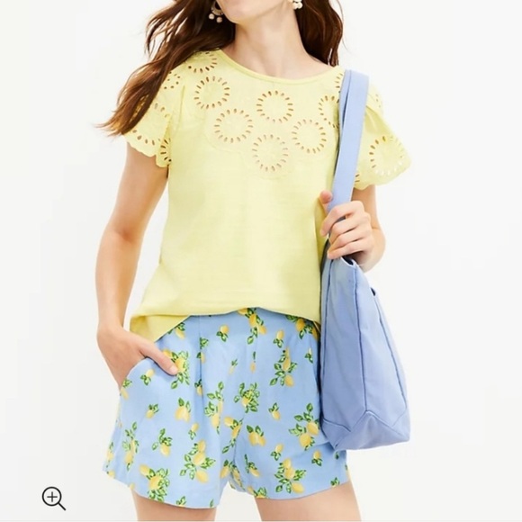 LOFT Pleated Pull On Linen Shorts in Lemon Print & Blue, Womens size Small - Picture 1 of 6